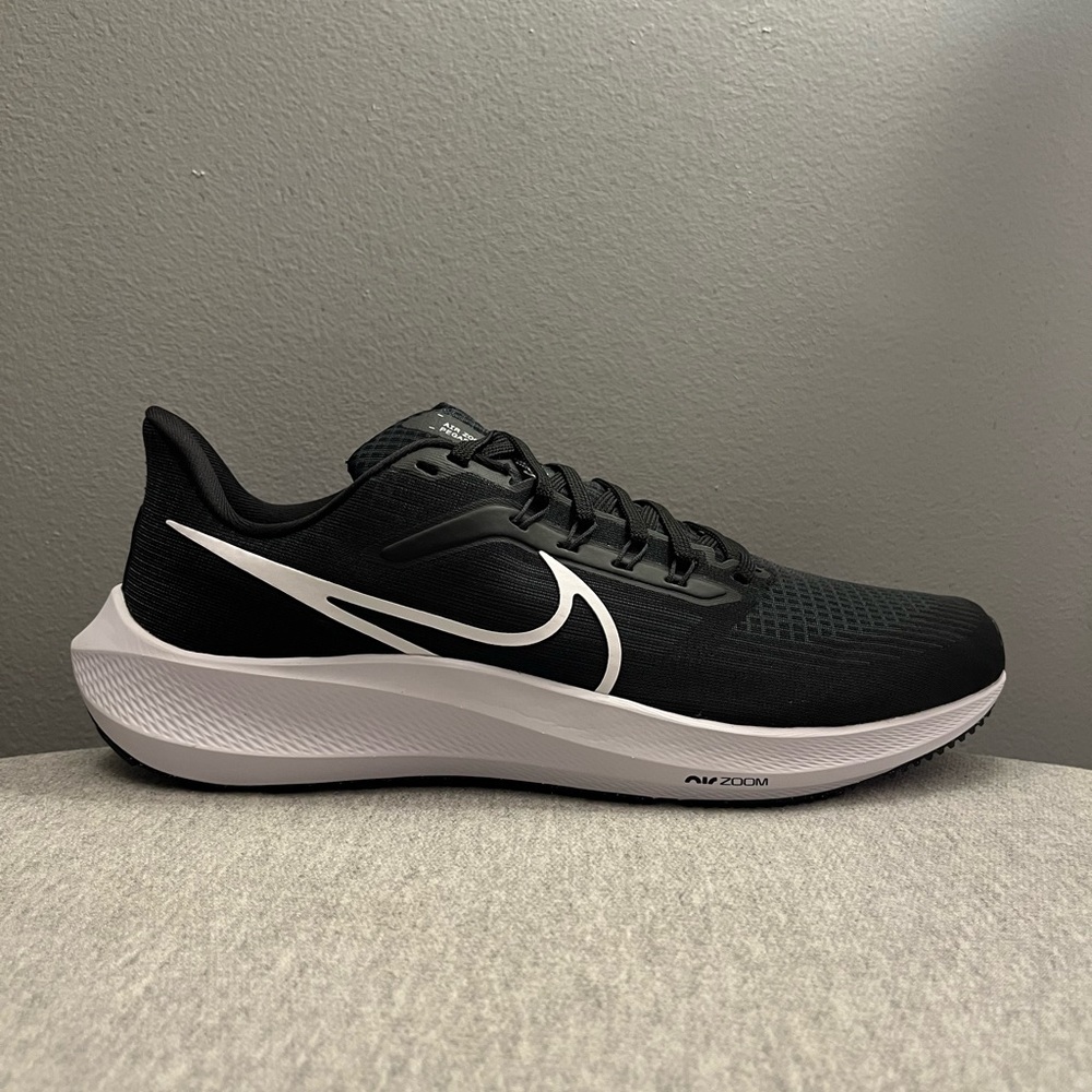 Nike Air Zoom Pegasus 39 Black White Running Men's Shoe Size 11 DH4071-001 - Picture 2 of 11